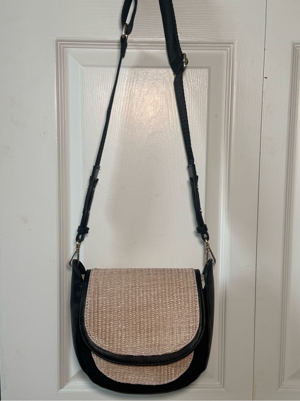 Boho Straw Woven Crossbody Saddle Bag Black Faux Leather Trim Adjustable Strap